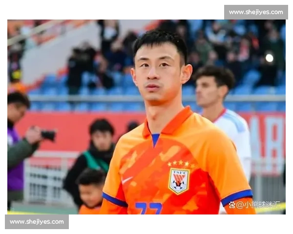 泰山队场边争议事件:彭欣力替补登场 2 分钟染红离场