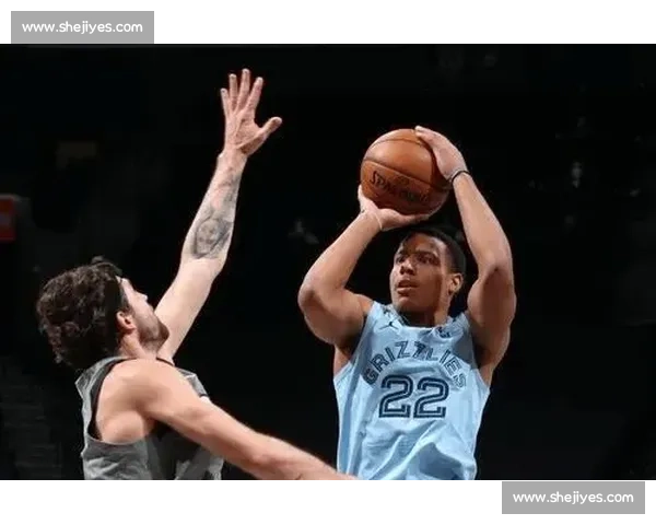 贝恩：孟菲斯的爱，藏在真实的褶皱里